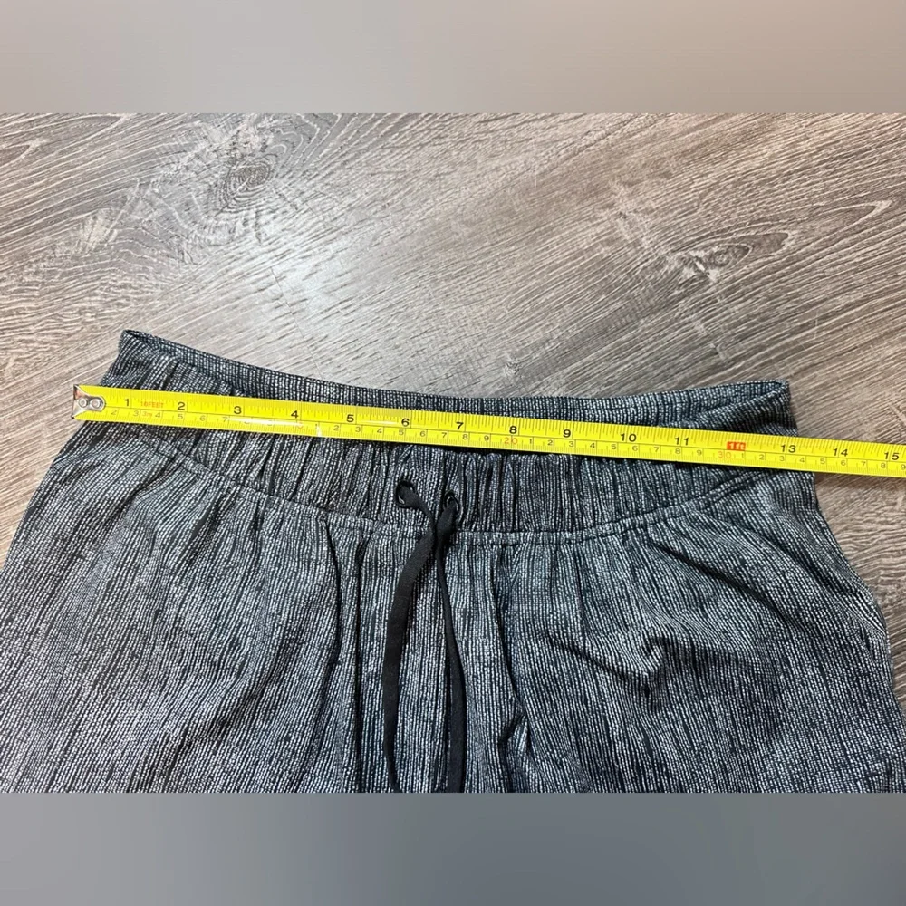 Lululemon Jet Crop *Print - Picture 11 of 12